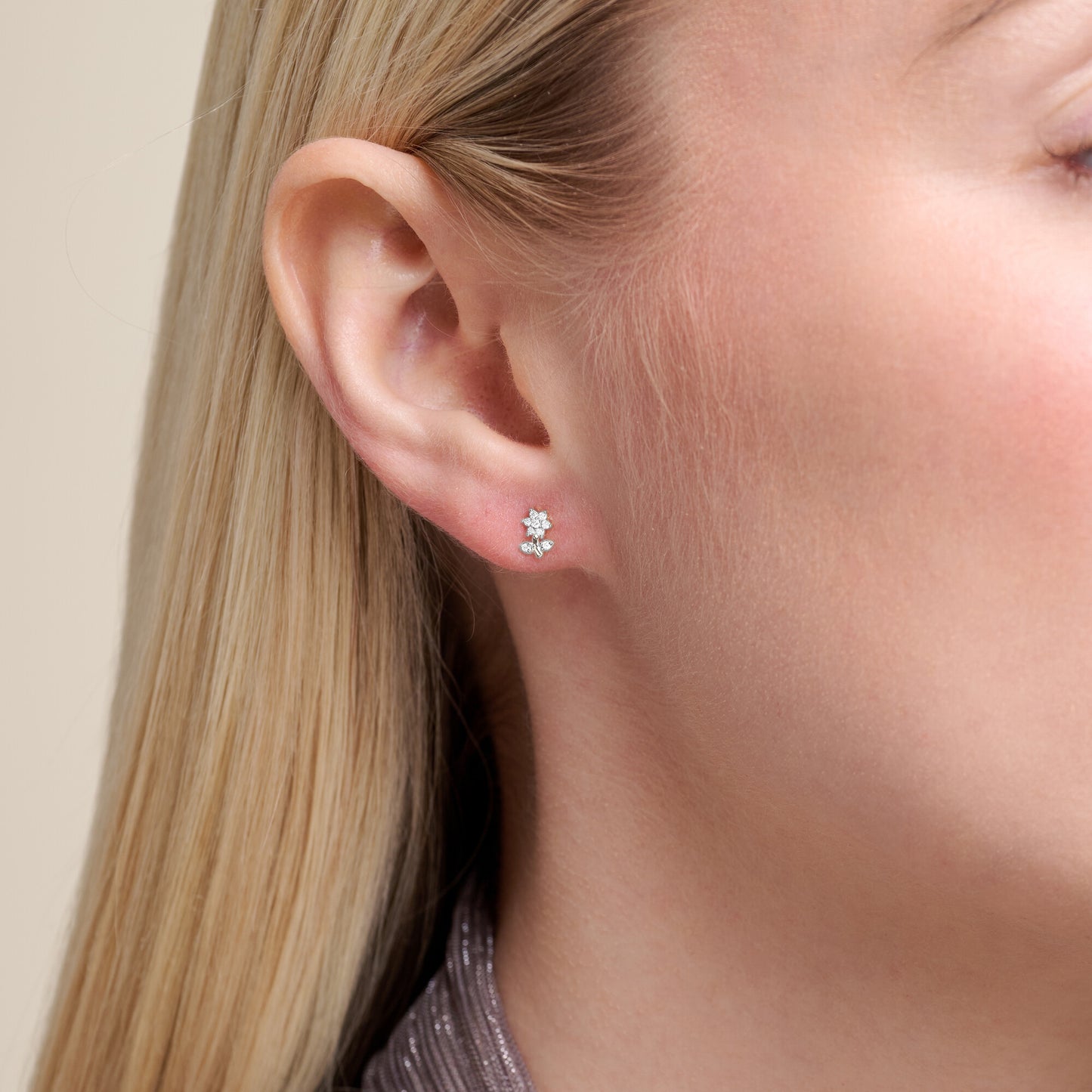 Flower Stud Earrings in Rhodium-Plated Sterling Silver | M by Monte Luna