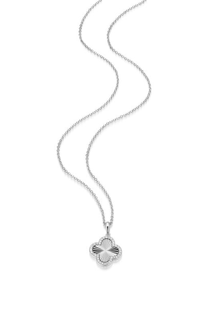 RN0228W - Sunray Clover Pendant Necklace | reign